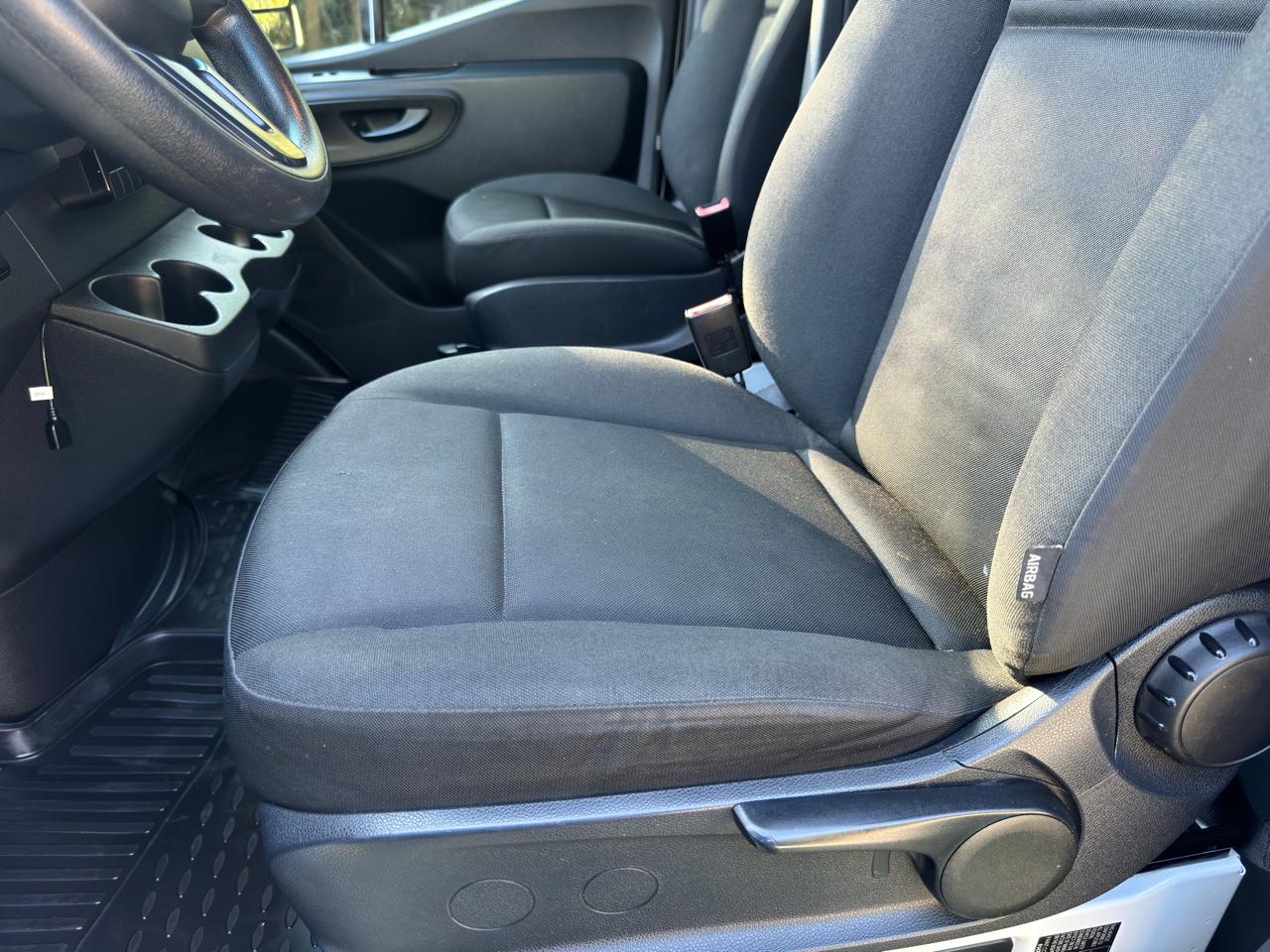 Mercedes-Benz Sprinter Cargo Van 2500 Standard Roof V6 144" RWD 2019