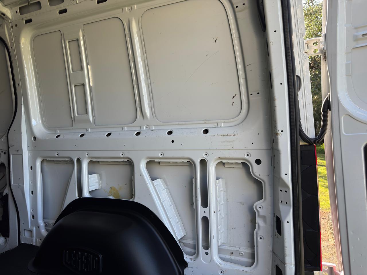 Mercedes-Benz Sprinter Cargo Van 2500 Standard Roof V6 144" RWD 2019