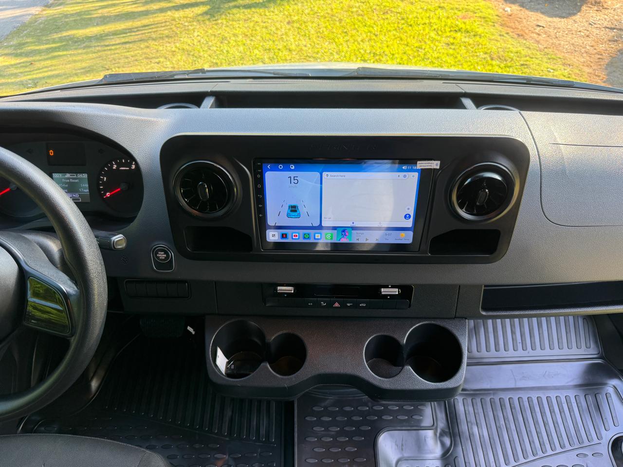Mercedes-Benz Sprinter Cargo Van 2500 Standard Roof V6 144" RWD 2019