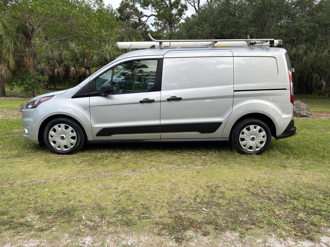 Ford Transit Connect Van XLT LWB w/Rear Symmetrical Doors 2021