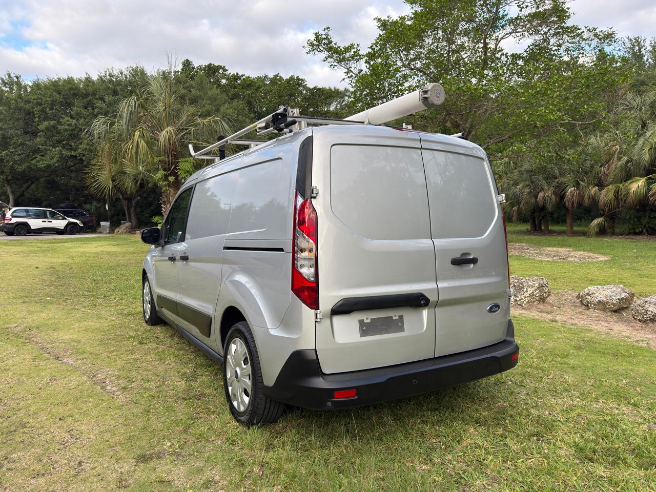 Ford Transit Connect Van XLT LWB w/Rear Symmetrical Doors 2021