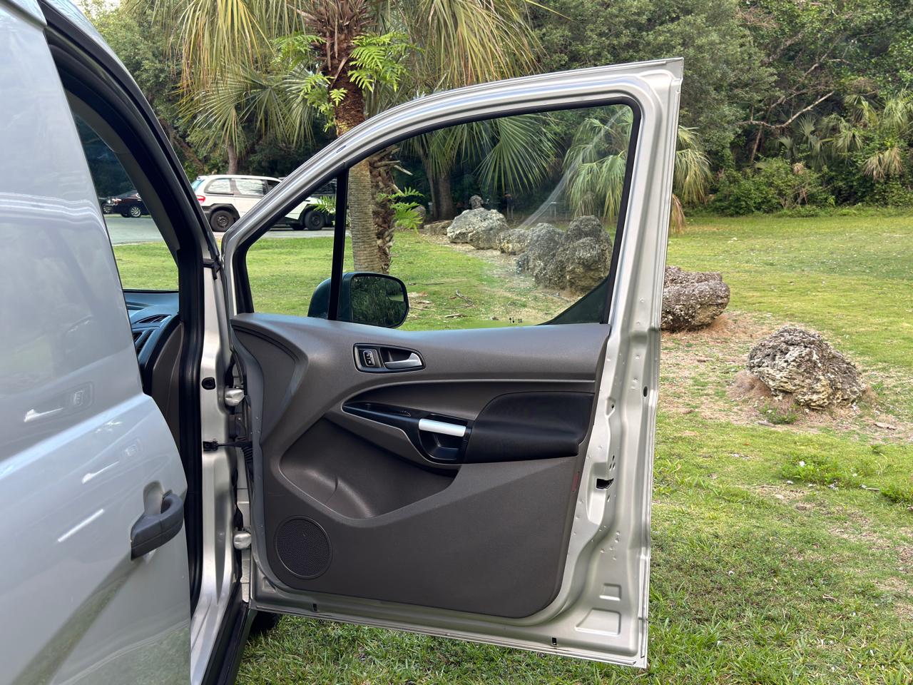 Ford Transit Connect Van XLT LWB w/Rear Symmetrical Doors 2021