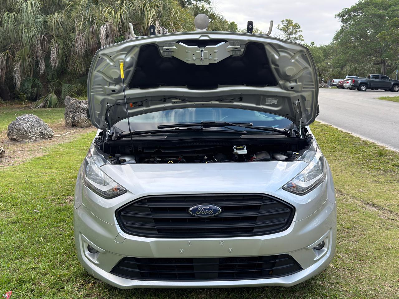 Ford Transit Connect Van XLT LWB w/Rear Symmetrical Doors 2021