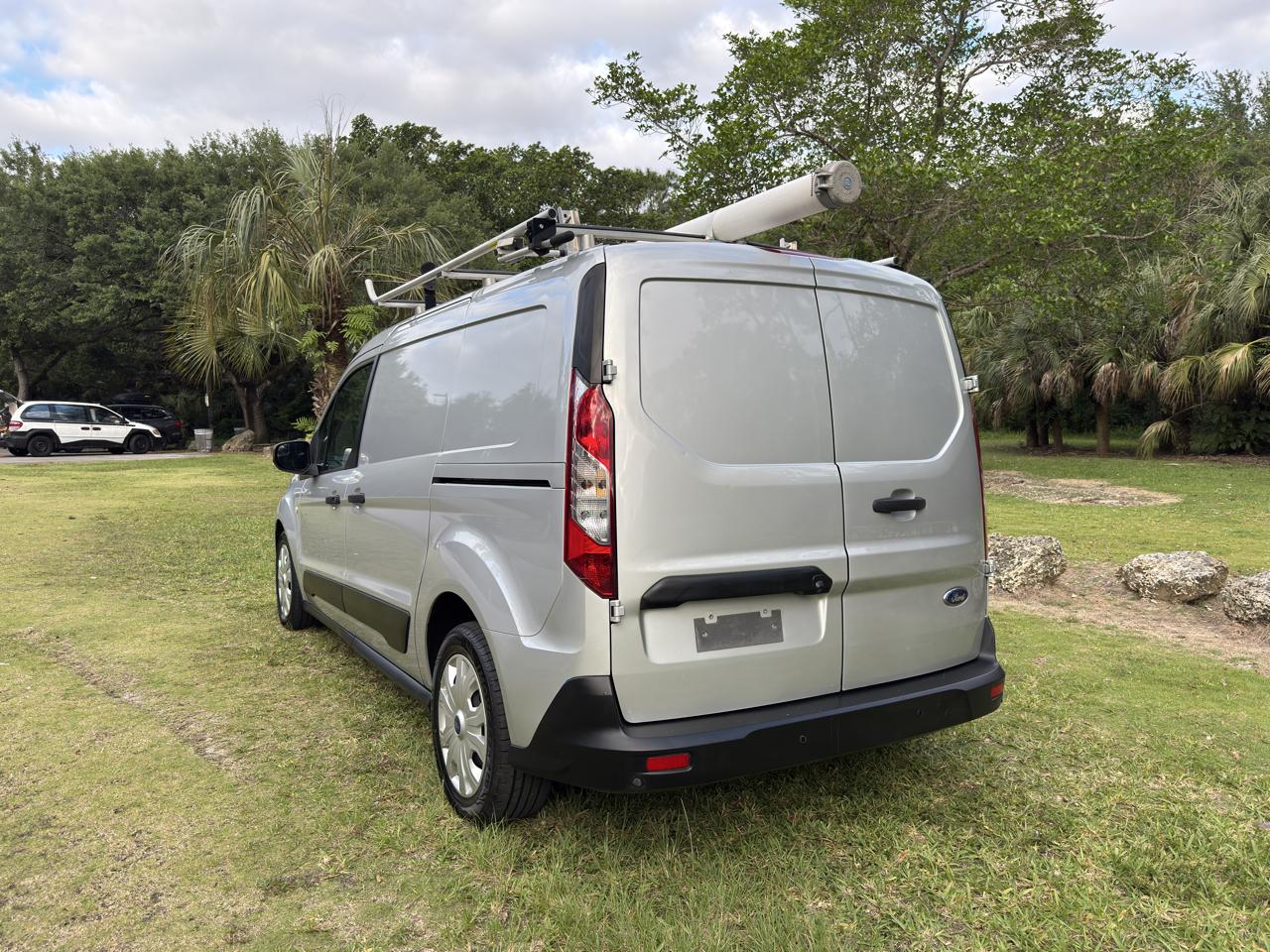Ford Transit Connect Van XLT LWB w/Rear Symmetrical Doors 2021