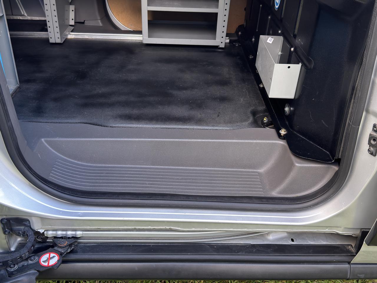 Ford Transit Connect Van XLT LWB w/Rear Symmetrical Doors 2021
