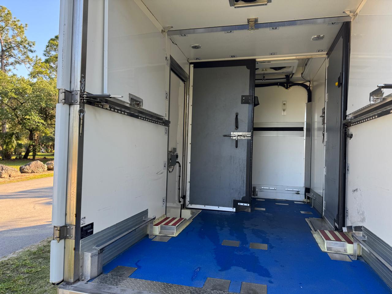 Ford Transit Chassis T-350 RWD SRW 138" WB 9500 GVWR 2022