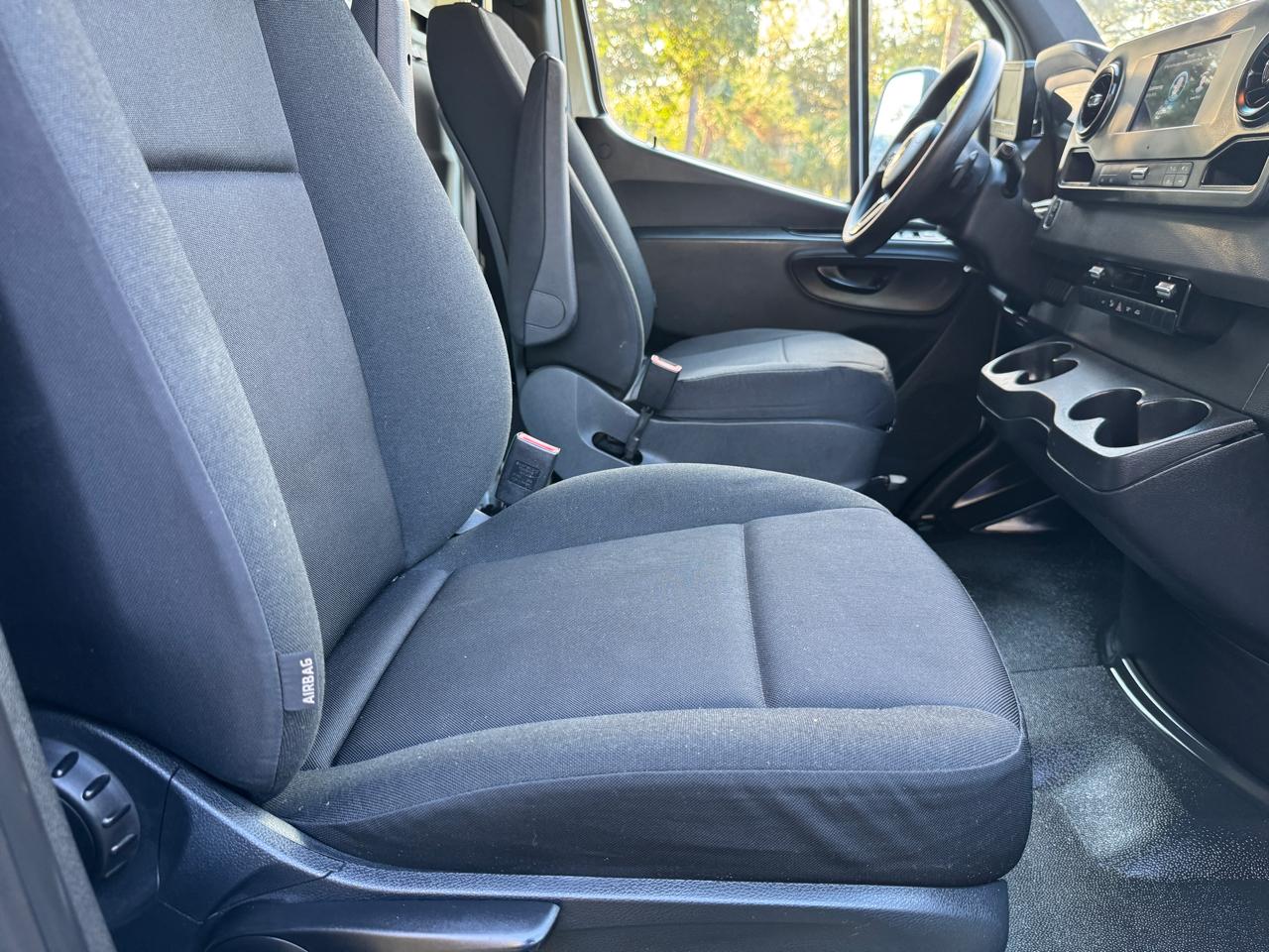 Mercedes-Benz Sprinter 4500 Standard Roof 170" 2019
