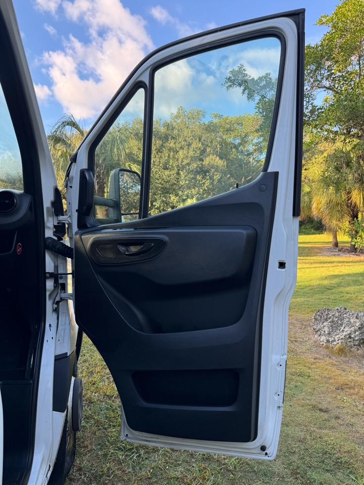 Mercedes-Benz Sprinter 4500 Standard Roof 170" 2019