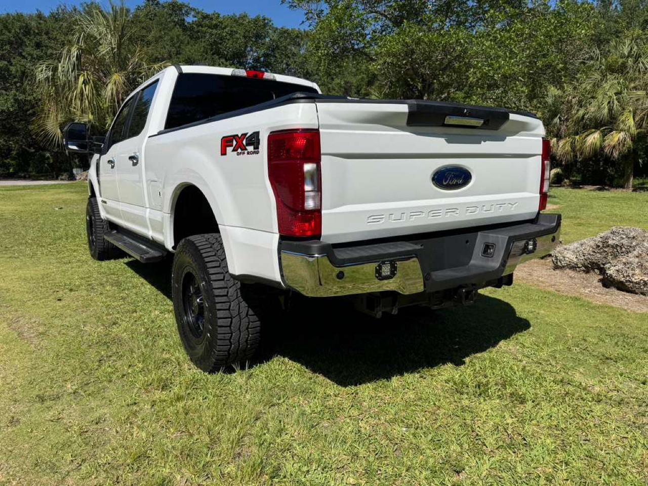 Ford Super Duty F-250 SRW Lariat 4WD Crew Cab 6.75' Box 2020
