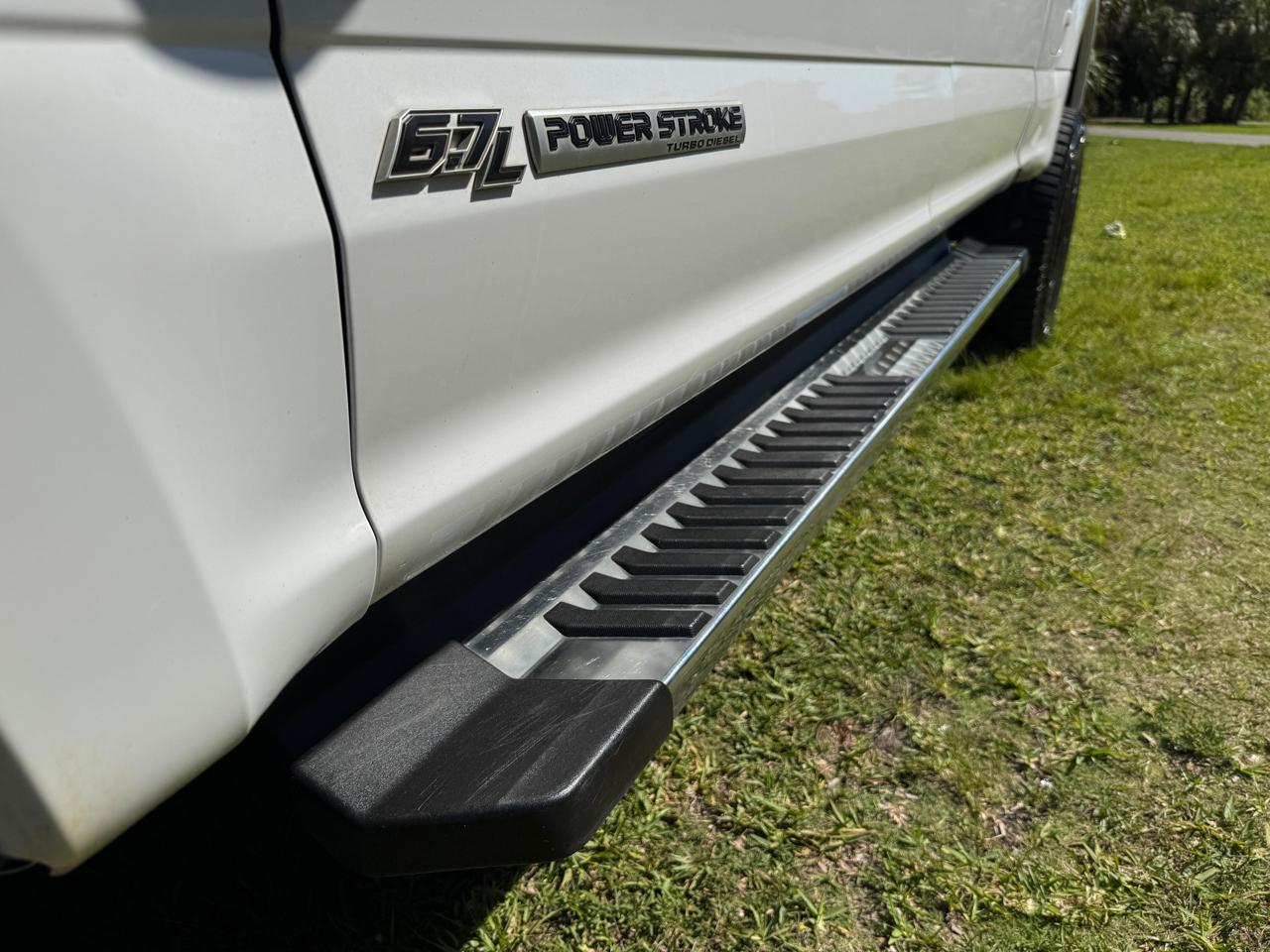 Ford Super Duty F-250 SRW Lariat 4WD Crew Cab 6.75' Box 2020