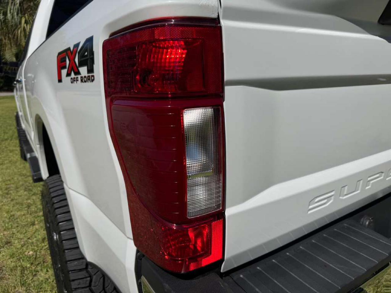 Ford Super Duty F-250 SRW Lariat 4WD Crew Cab 6.75' Box 2020