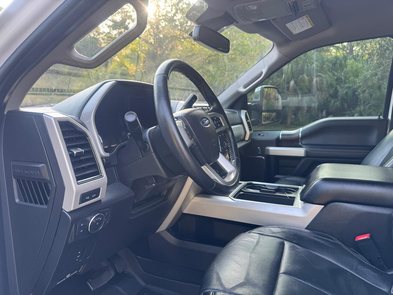 Ford Super Duty F-250 SRW Lariat 4WD Crew Cab 6.75' Box 2020