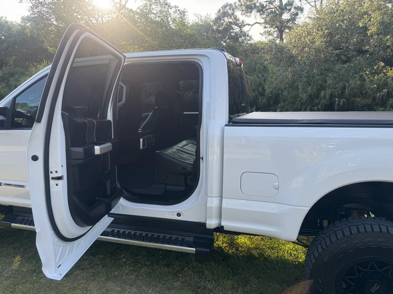 Ford Super Duty F-250 SRW Lariat 4WD Crew Cab 6.75' Box 2020
