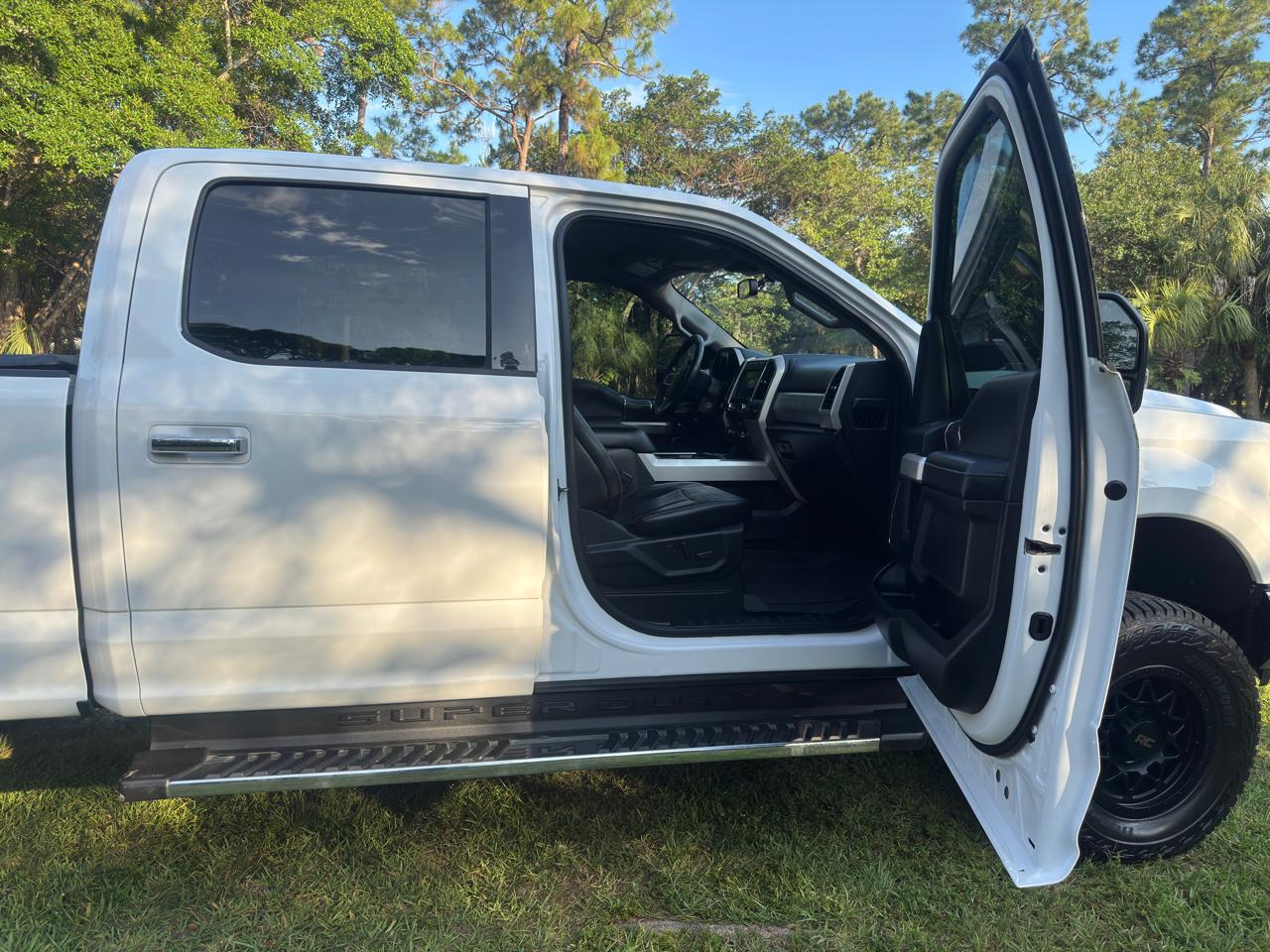 Ford Super Duty F-250 SRW Lariat 4WD Crew Cab 6.75' Box 2020