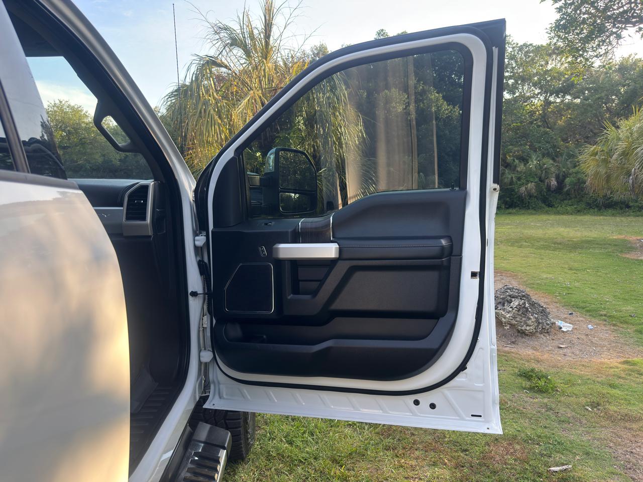 Ford Super Duty F-250 SRW Lariat 4WD Crew Cab 6.75' Box 2020