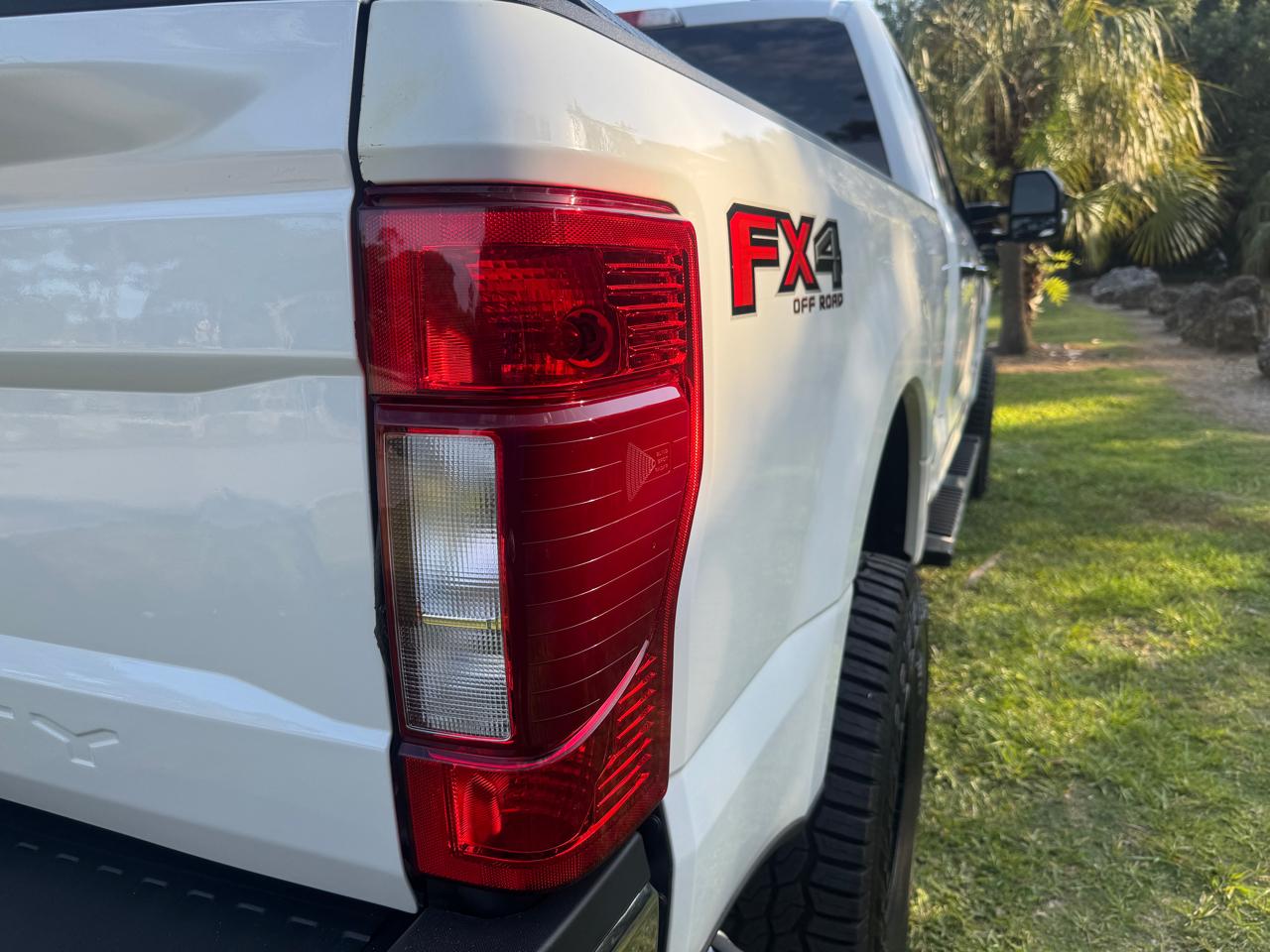 Ford Super Duty F-250 SRW Lariat 4WD Crew Cab 6.75' Box 2020