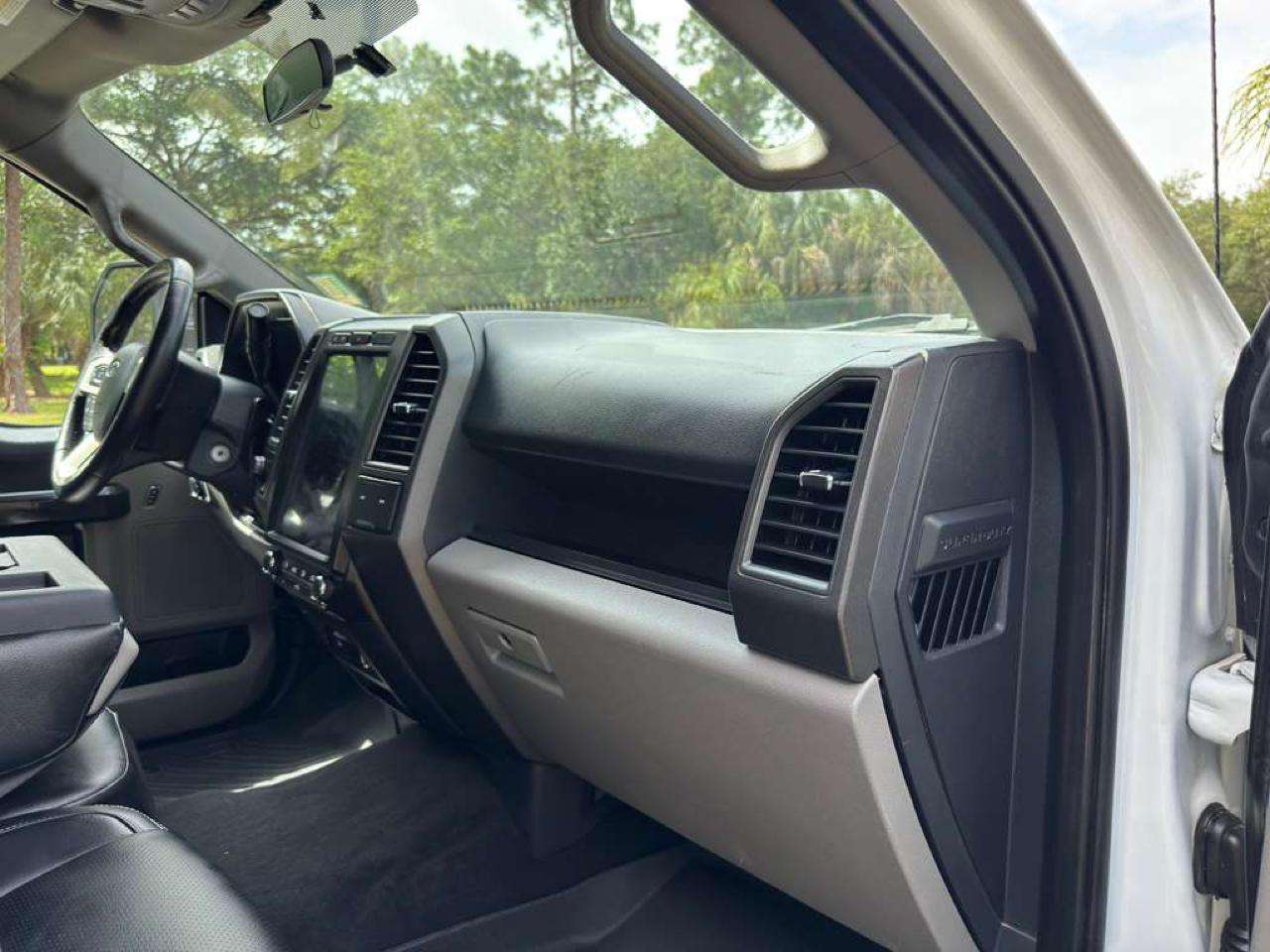Ford Super Duty F-250 SRW  2022