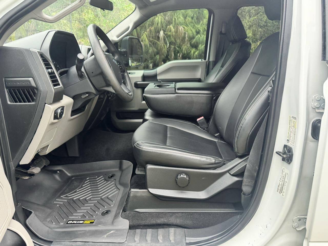 Ford Super Duty F-250 SRW XLT 4WD Crew Cab 8' Box 2022