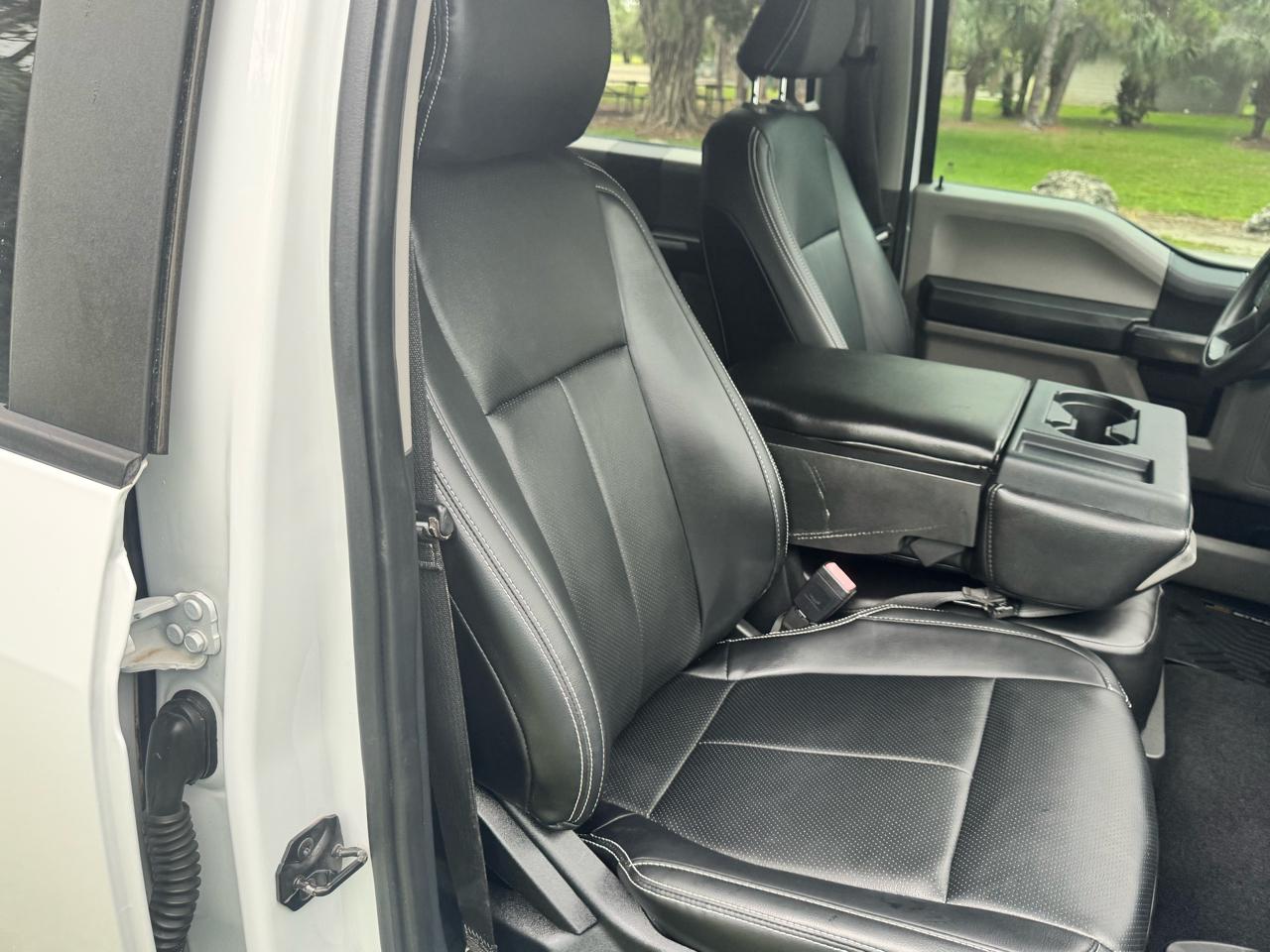 Ford Super Duty F-250 SRW XLT 4WD Crew Cab 8' Box 2022