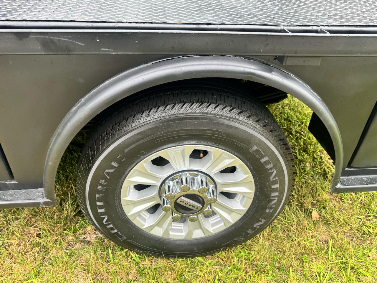Ford Super Duty F-250 SRW XLT 4WD Crew Cab 8' Box 2022
