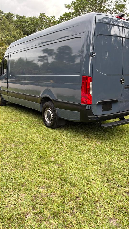 Mercedes-Benz Sprinter Van 2500 High Roof V6 170" RWD 2019