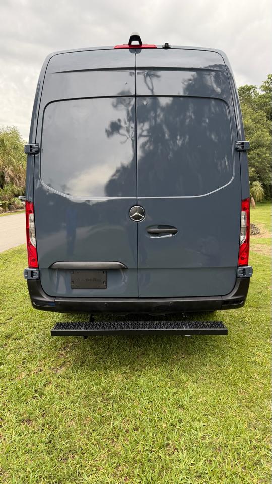 Mercedes-Benz Sprinter Van 2500 High Roof V6 170" RWD 2019