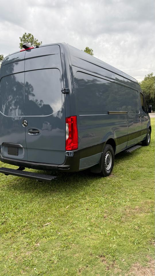 Mercedes-Benz Sprinter Van 2500 High Roof V6 170" RWD 2019