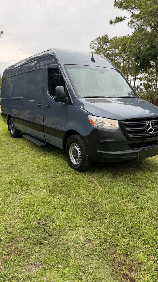 Mercedes-Benz Sprinter Van 2500 High Roof V6 170" RWD 2019