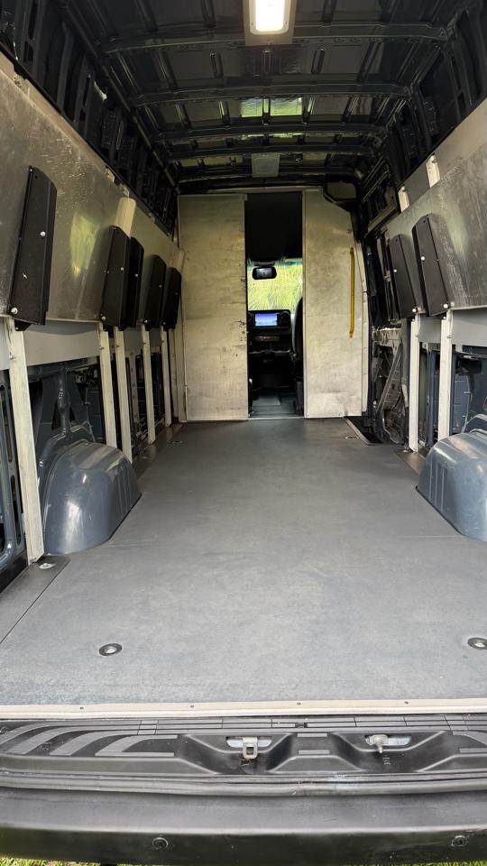 Mercedes-Benz Sprinter Van 2500 High Roof V6 170" RWD 2019