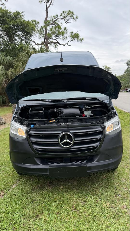 Mercedes-Benz Sprinter Van 2500 High Roof V6 170" RWD 2019