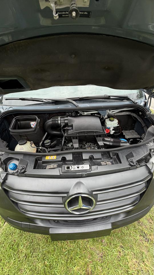 Mercedes-Benz Sprinter Van 2500 High Roof V6 170" RWD 2019