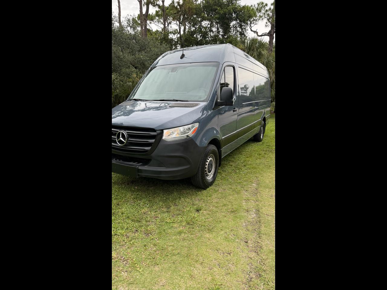 Mercedes-Benz Sprinter Van 2500 High Roof V6 170" RWD 2019
