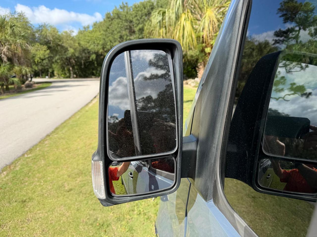 Mercedes-Benz Sprinter Van 2500 High Roof V6 170" RWD 2019