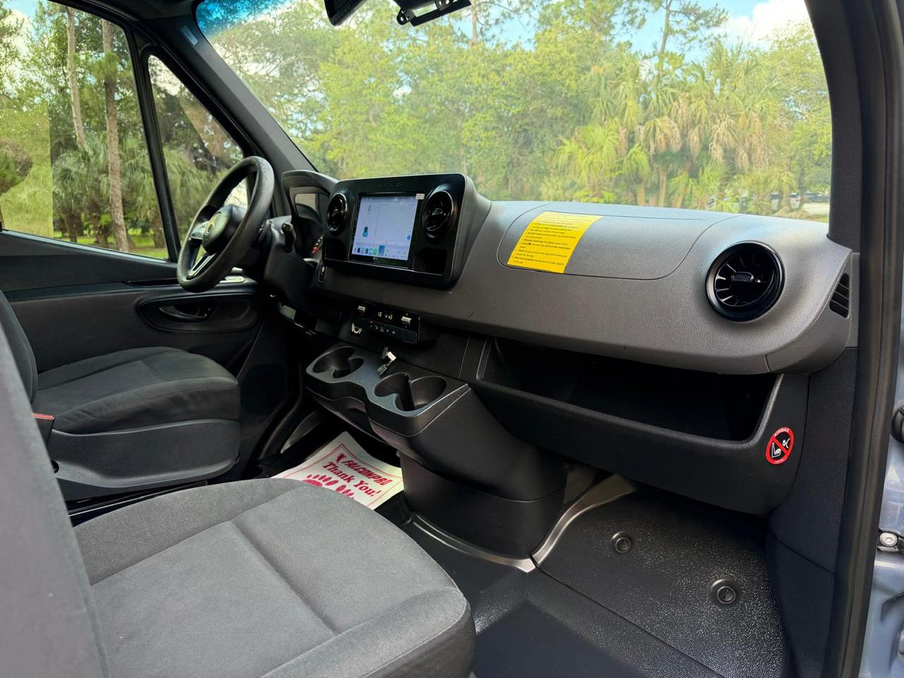 Mercedes-Benz Sprinter Van 2500 High Roof V6 170" RWD 2019