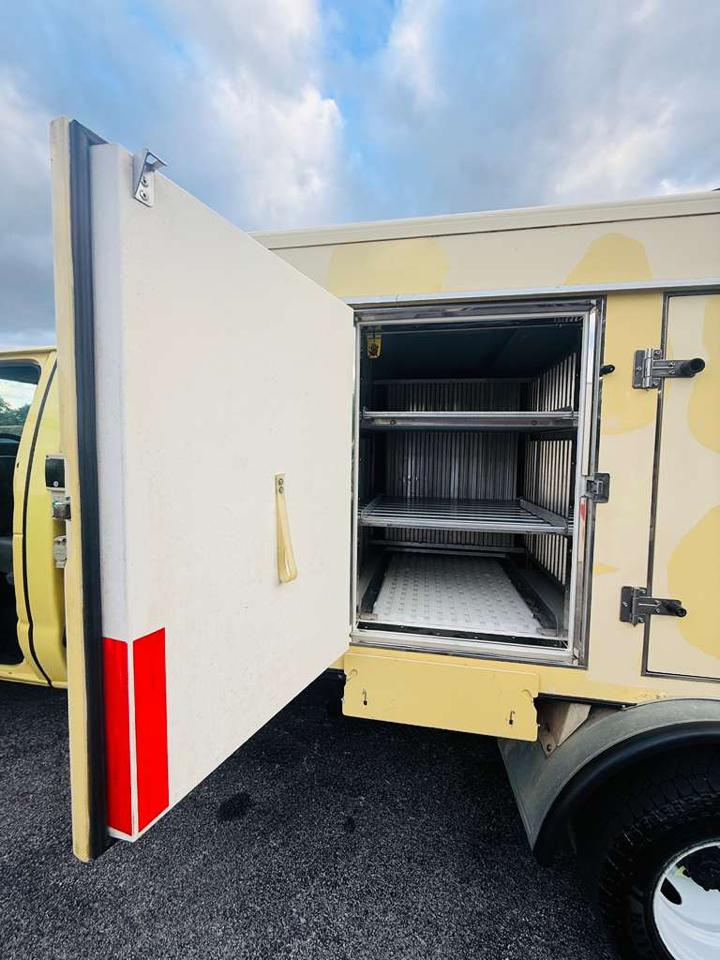 Ford E-Series Cutaway E-450 DRW 158" WB 2021