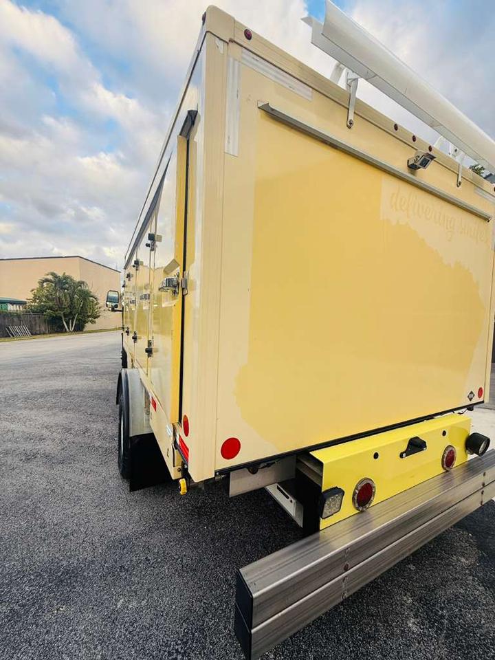 Ford E-Series Cutaway E-450 DRW 158" WB 2021