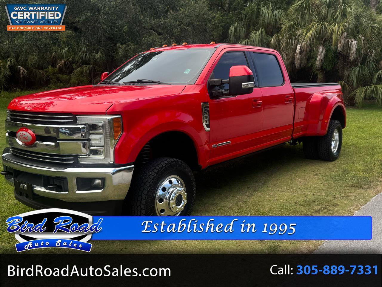 2017 Ford Super Duty F-350 DRW Lariat 4WD Crew Cab 8' Box