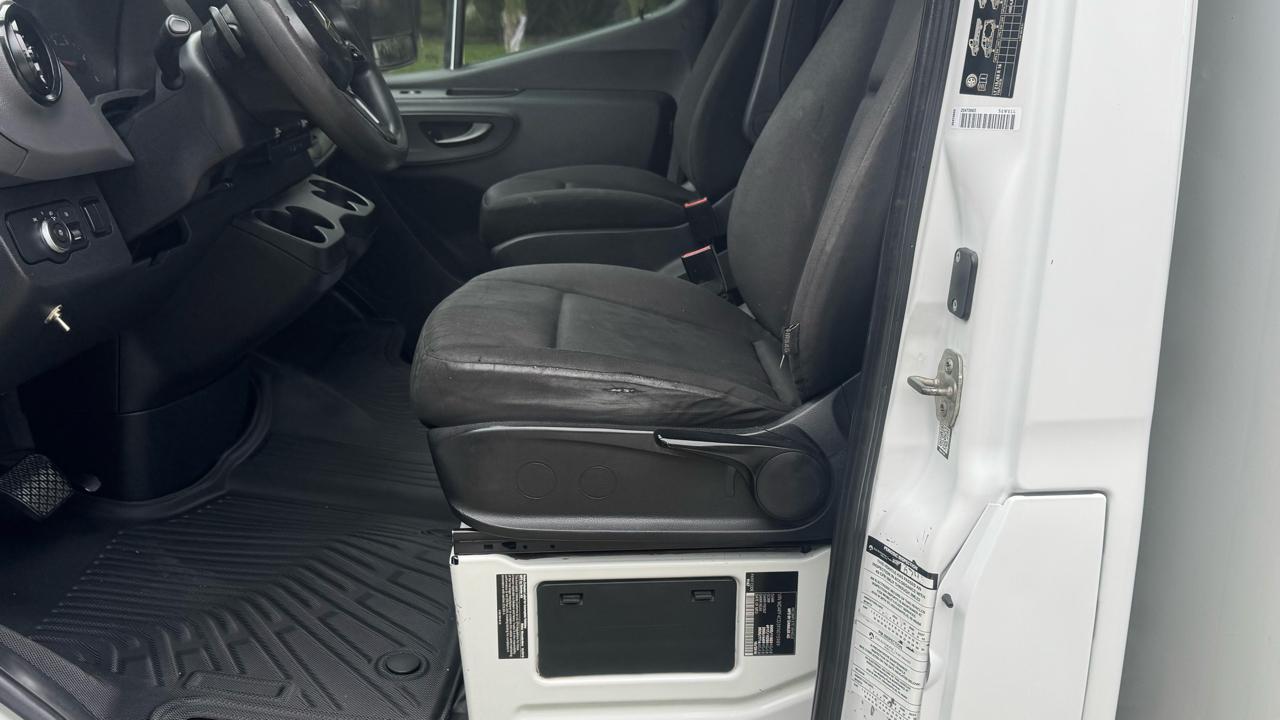 Mercedes-Benz Sprinter 4500 Standard Roof 170" 2019