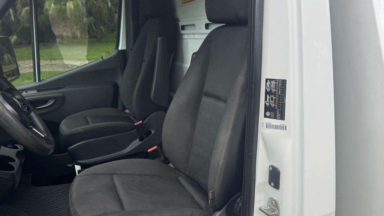 Mercedes-Benz Sprinter 4500 Standard Roof 170" 2019