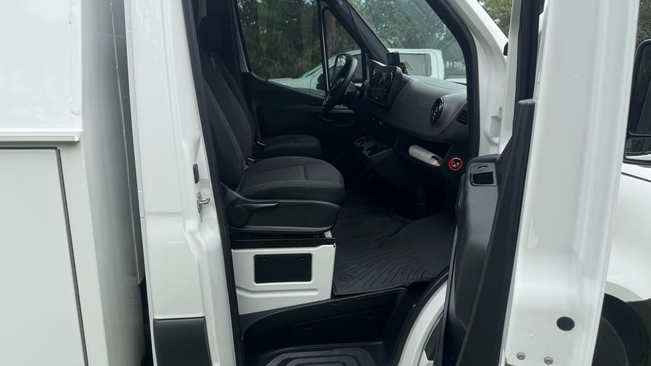 Mercedes-Benz Sprinter 4500 Standard Roof 170" 2019