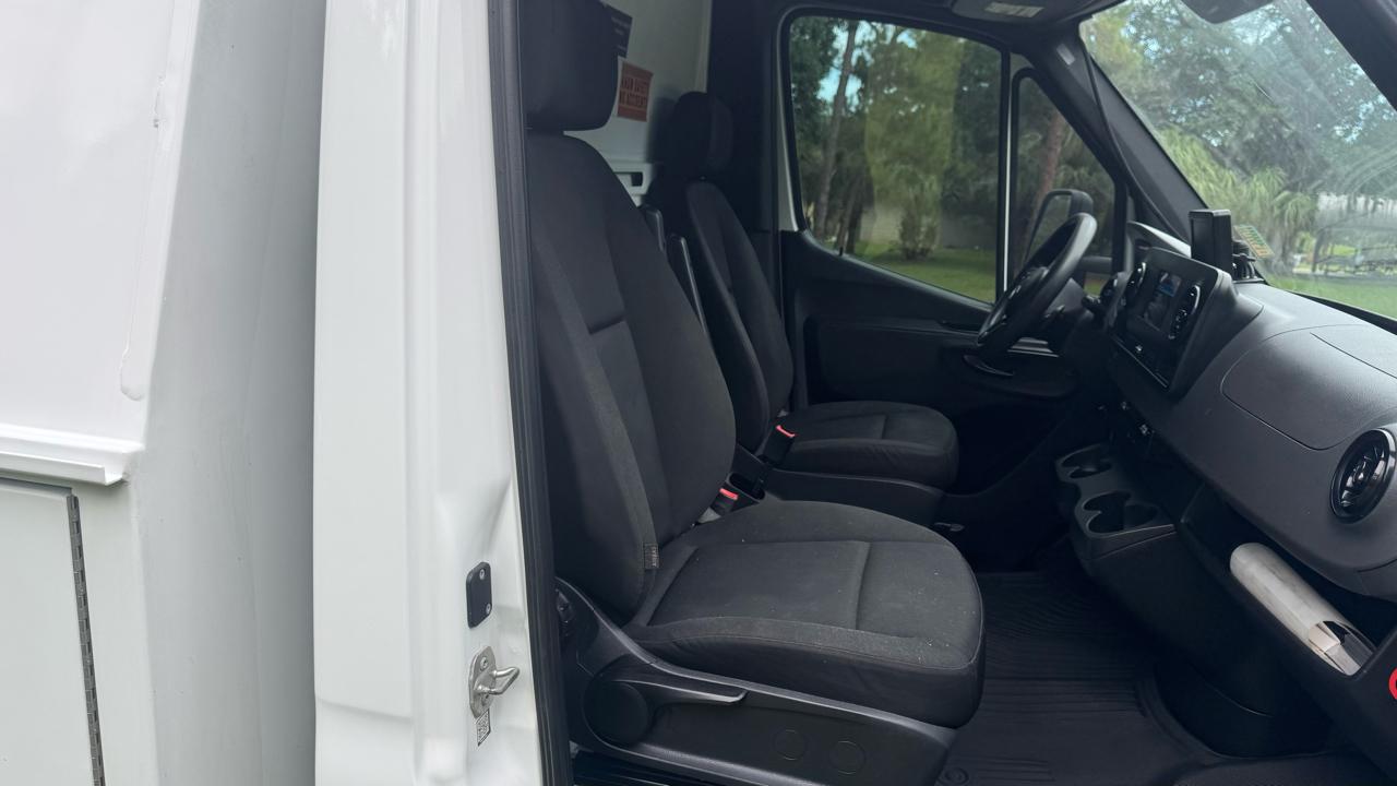 Mercedes-Benz Sprinter 4500 Standard Roof 170" 2019