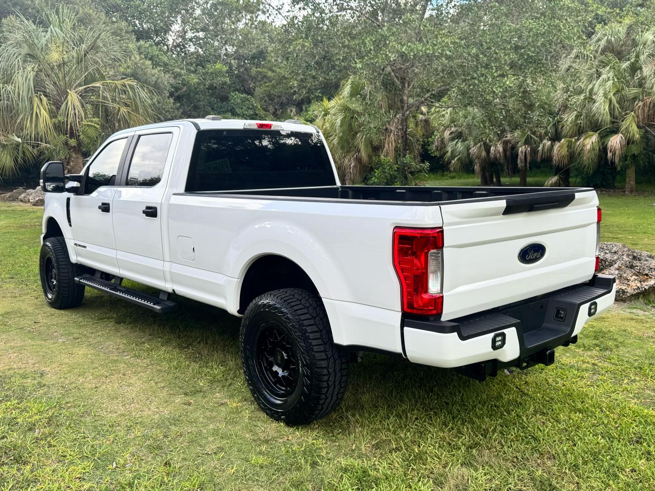 Ford Super Duty F-250 SRW 4WD Crew Cab 172" FX4 2022