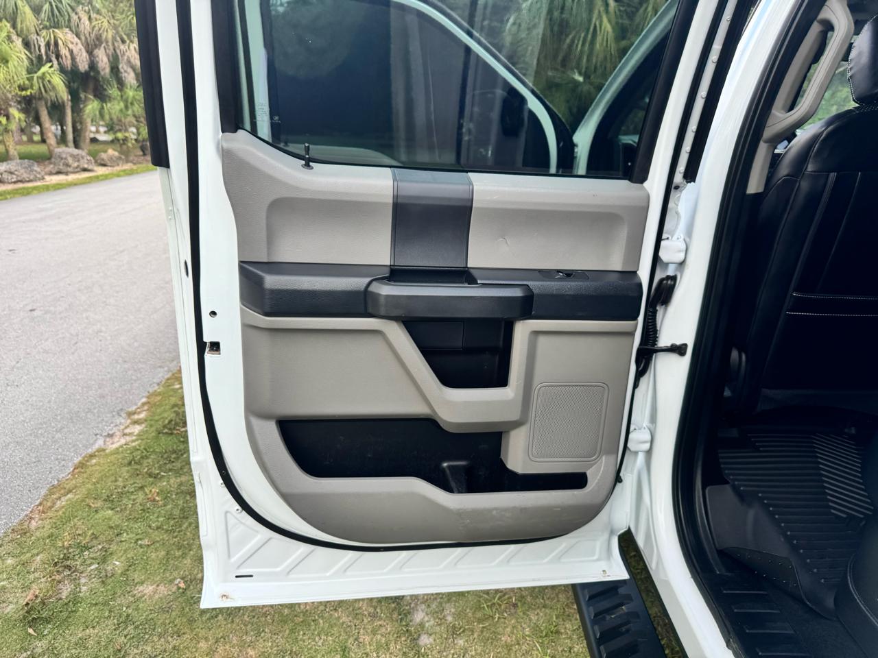 Ford Super Duty F-250 SRW 4WD Crew Cab 172" FX4 2022