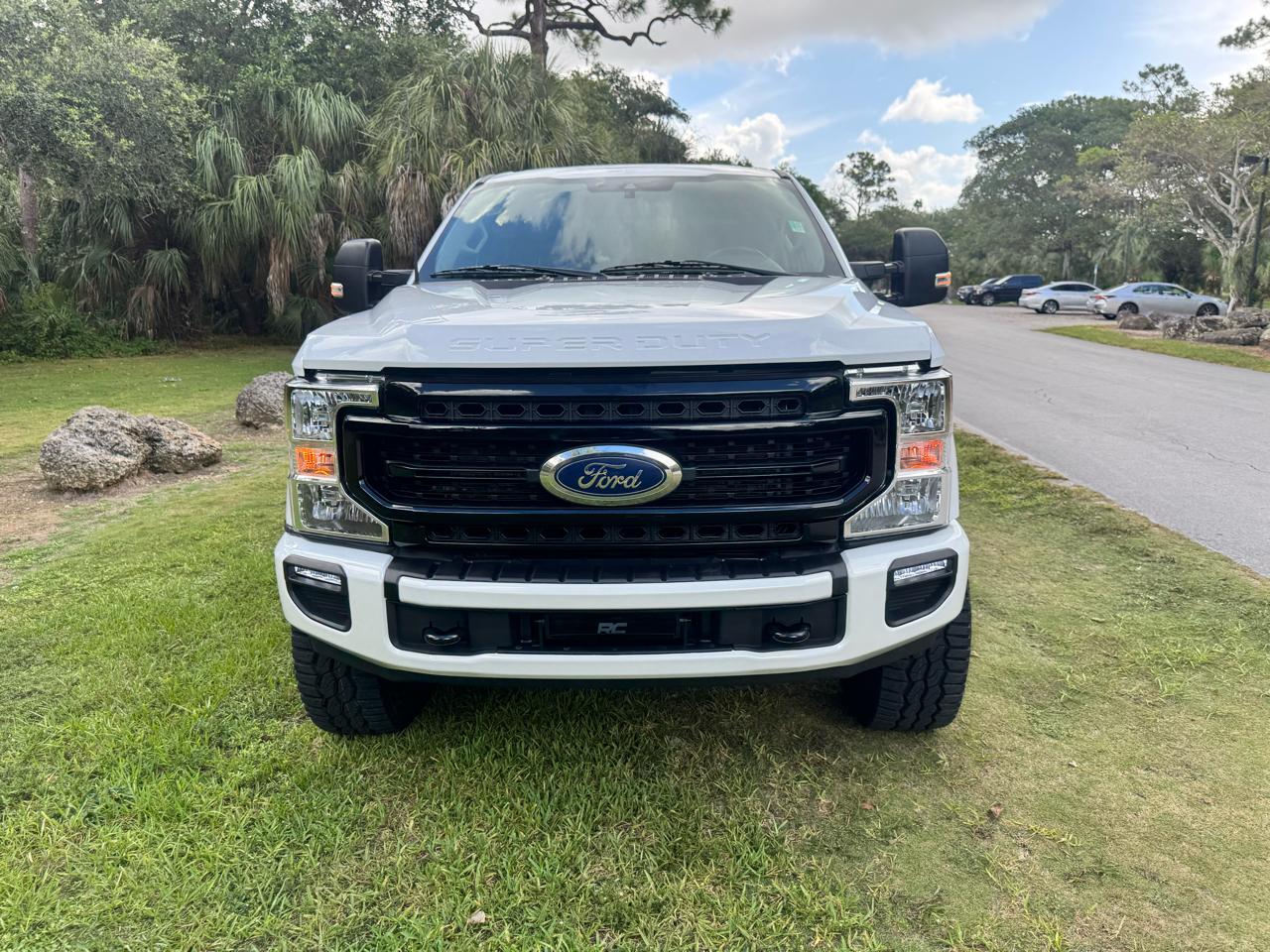 Ford Super Duty F-250 SRW 4WD Crew Cab 172" FX4 2022