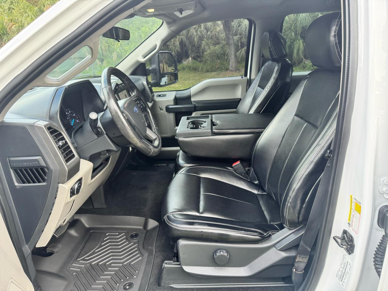 Ford Super Duty F-250 SRW 4WD Crew Cab 172" FX4 2022