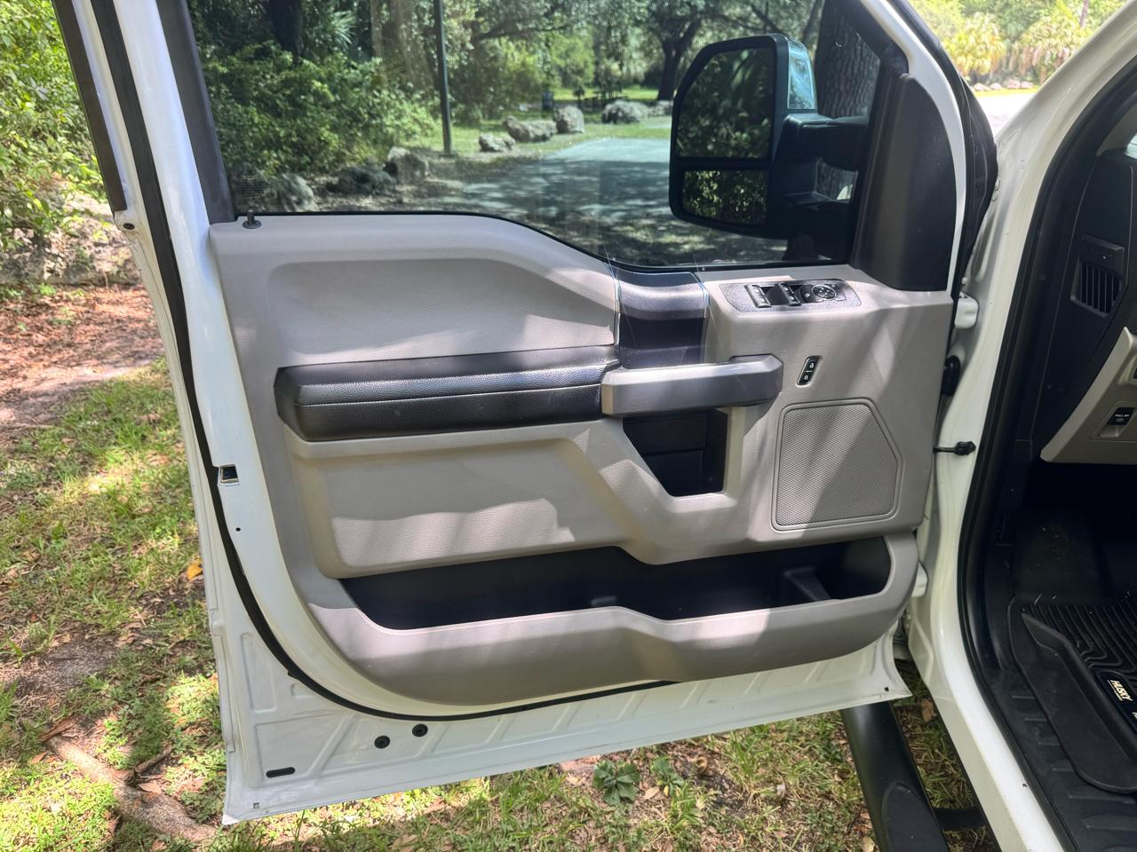 Ford F-150 XLT 2WD SuperCrew 5.5' Box 2018