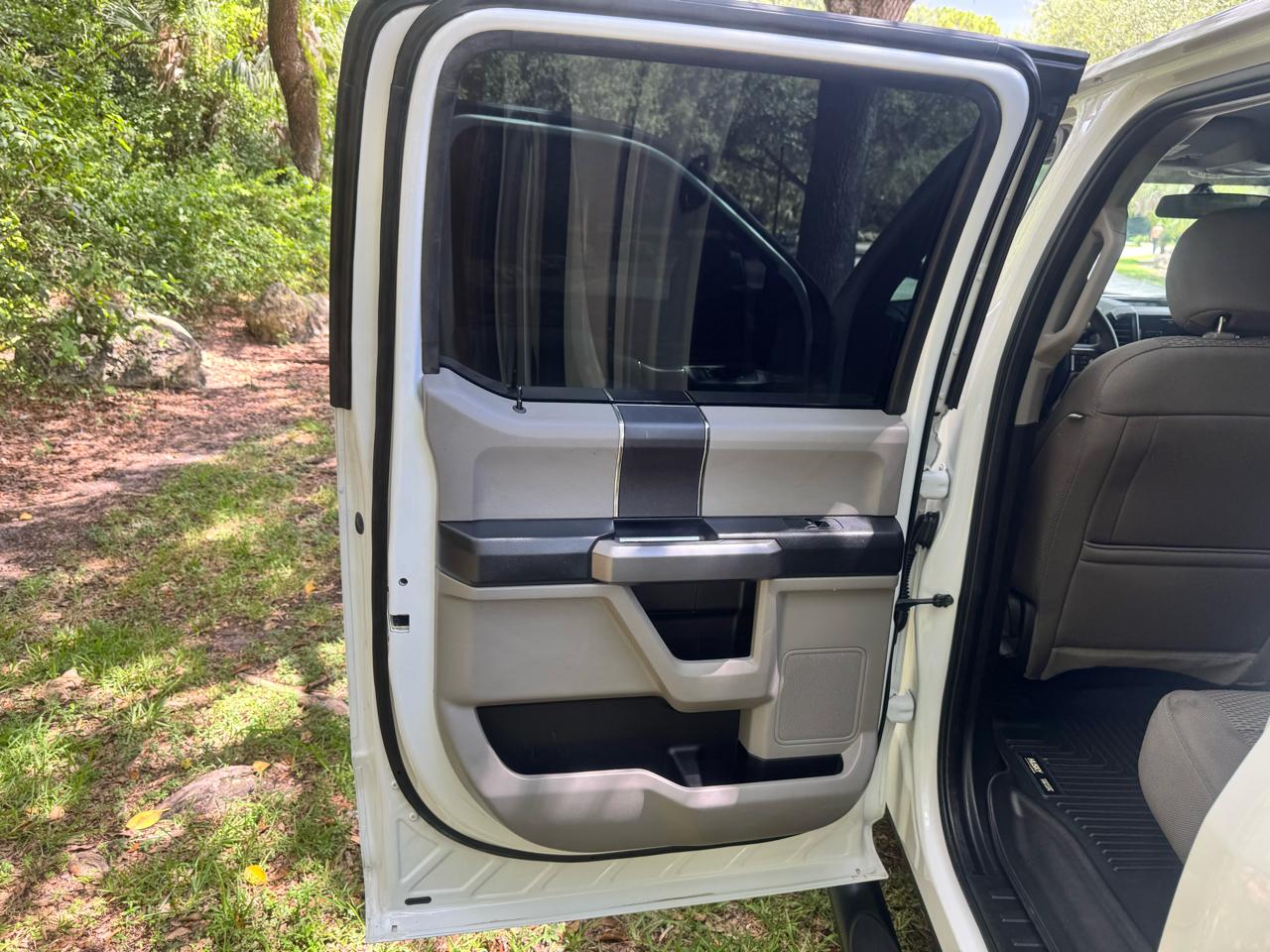 Ford F-150 XLT 2WD SuperCrew 5.5' Box 2018