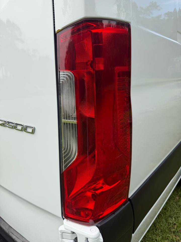 Freightliner Sprinter Cargo Van 2500 High Roof I4 170" Extended RWD 2021