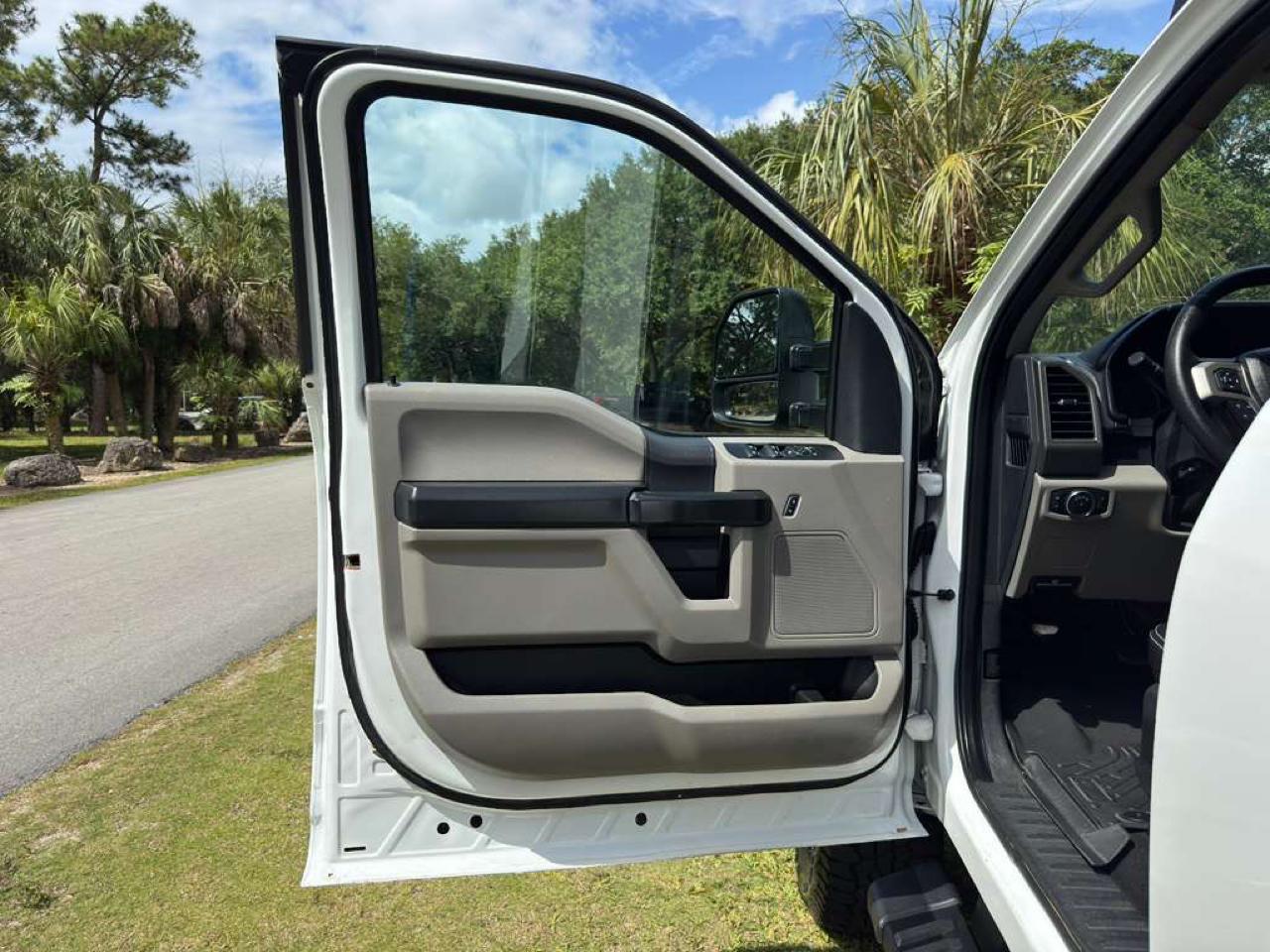 Ford Super Duty F-250 SRW  2022