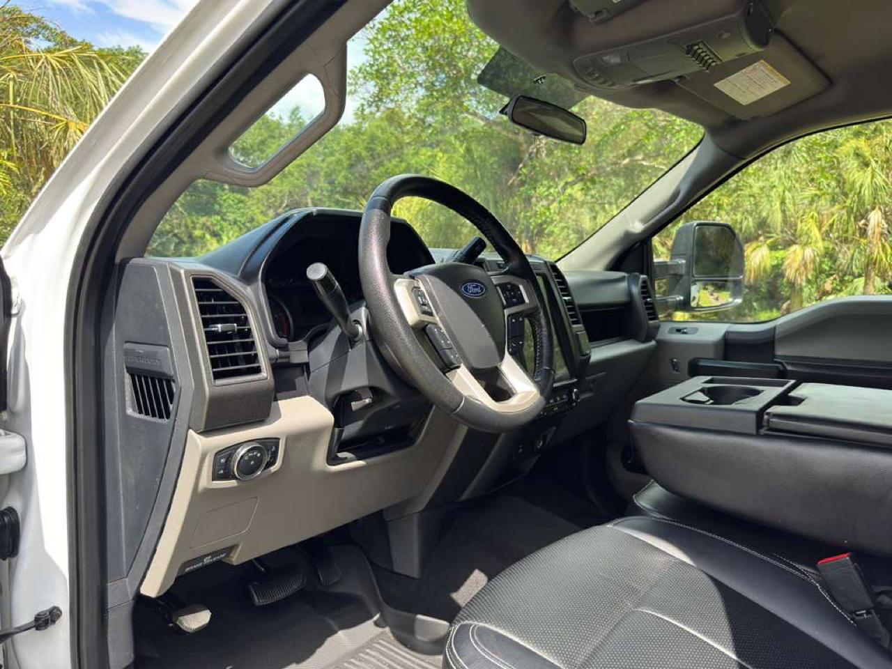 Ford Super Duty F-250 SRW  2022